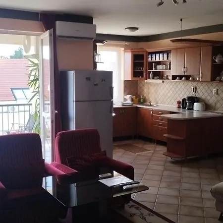 Apartment Tommy Hajduszoboszlo