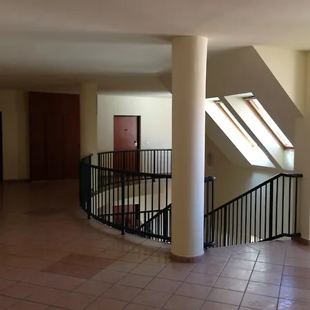 Tommy Apartment