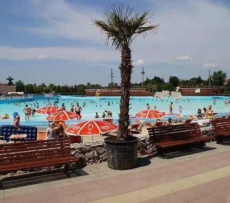 Tommy アパート ハイデゥソボスロー