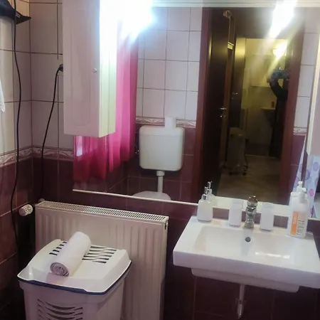 Tommy アパート *