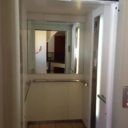 アパート Tommy ハイデゥソボスロー