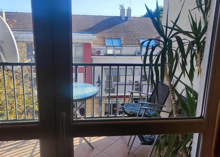 Tommy Apartment *