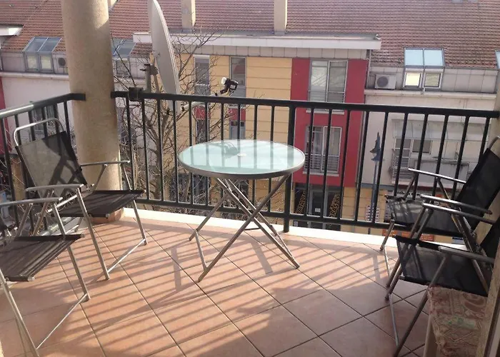 Tommy Apartment